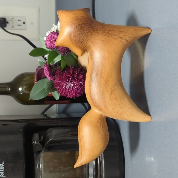 Wooden Fox Figurine - Picture 2 of 6